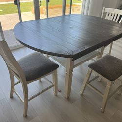 Counter height table with extension 
