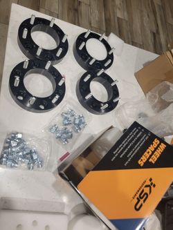 1995---2023 Toyota Tacoma, 4Runner, Tundra, Sequoia, FJ Cruiser 1.25 in wheel spacers