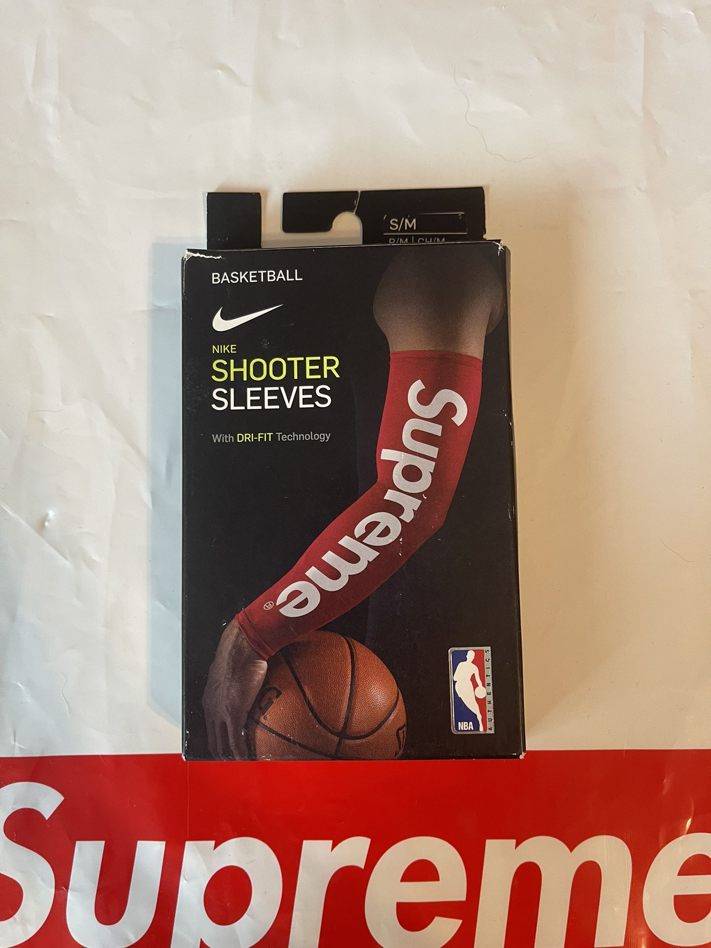 Nike x Supreme Shooter Sleeves “Red” Size S/M
