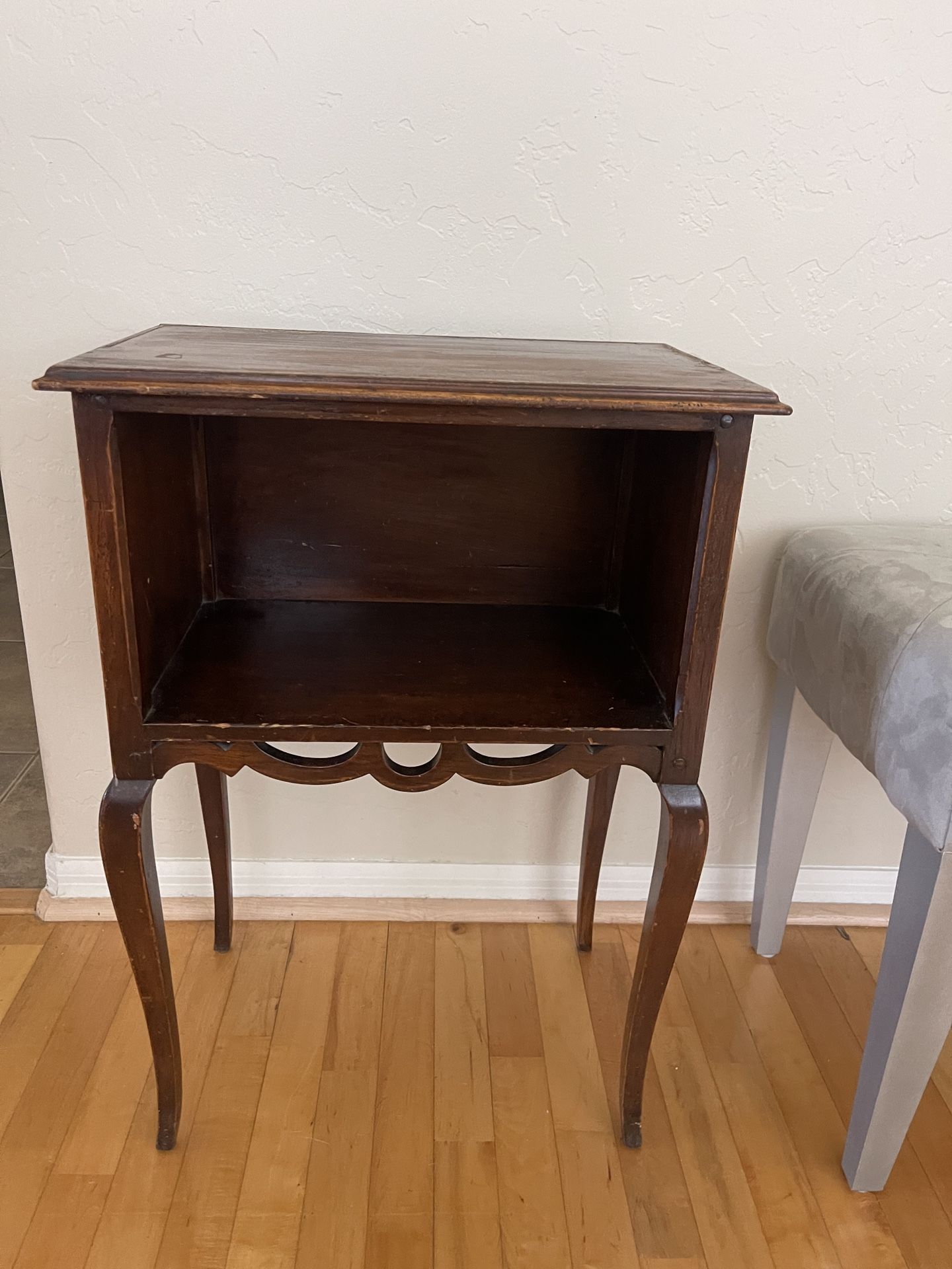 Antique/Vintage Paine Furniture Numbered Nightstand/Side...