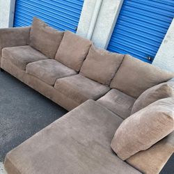 Sectional Couch 