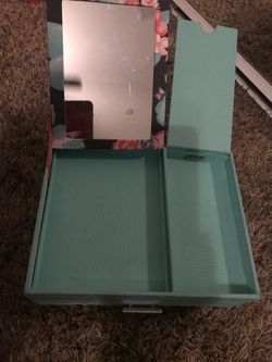 Girls jewelry box