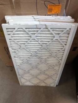 Lot of 4 HDX 17 in. x 29 in. x 1 in. MERV 13 Premium Pleated Air Filters FPR 10