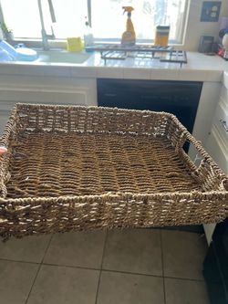 Wicker Tray