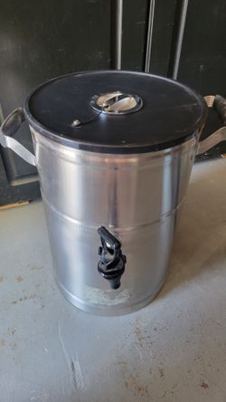 Service Ideas ITS3GPL Round Tea Urn, 3 Gallon, Stainless Steel, Brushed Finish