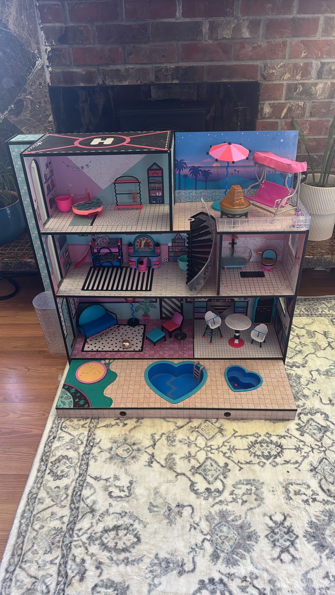 lol Doll House