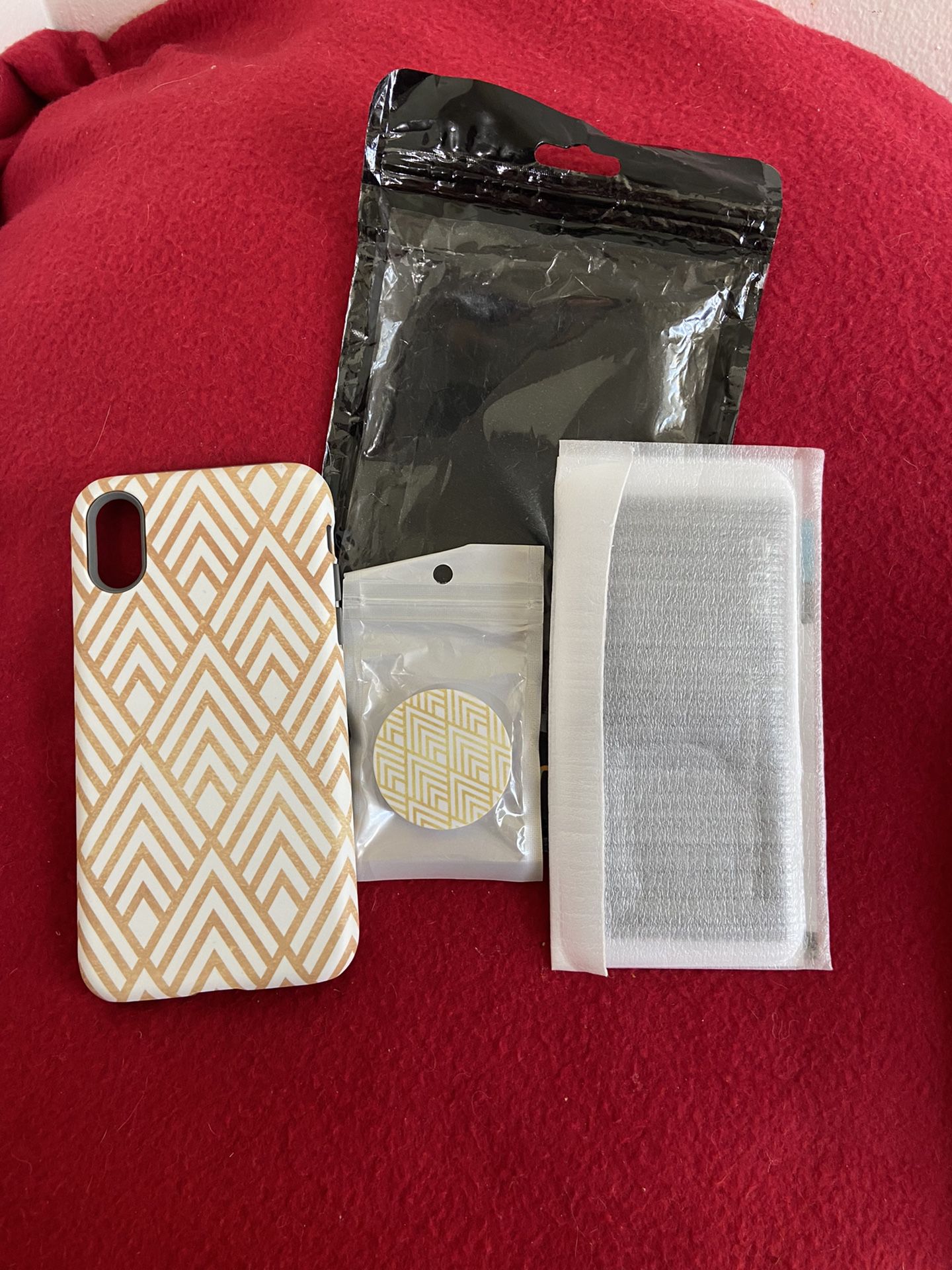 Iphone X/XS Screen Protector, matte Case And Cellphone Grip With Gold Diamonds Design/New