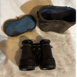 Vintage Lemaire Fabricant Paris Opera Binoculars. Comes With The Original Leather Case.