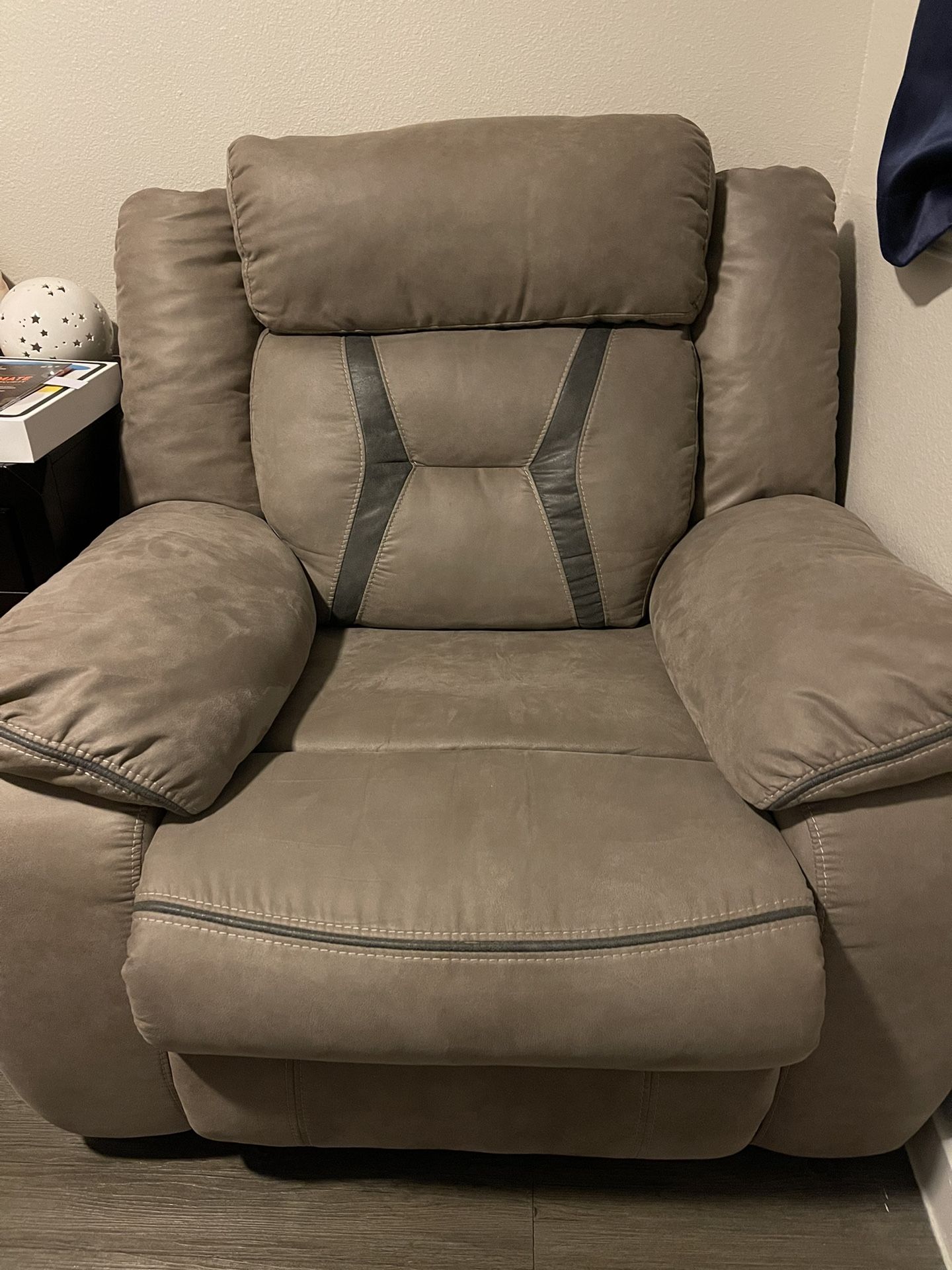 Recliner For Sale for Sale in San Antonio, TX OfferUp