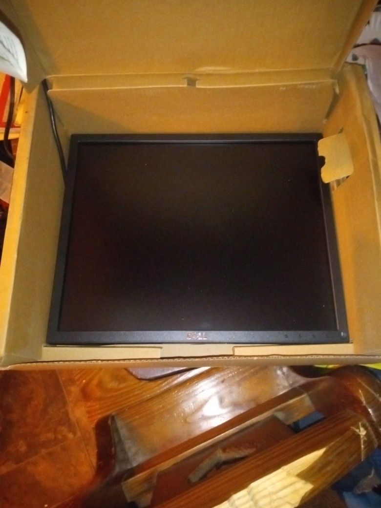 Dell P1917 S Monitor 17"
