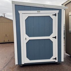 Small garden / tool shed