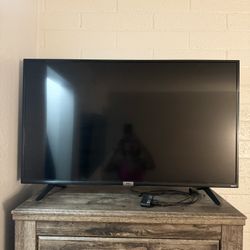 TCL 43” TV With Roku 