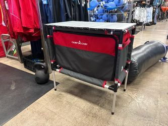 Like New Camp Chef Sherpa Camp Organizer Table Top Insulated Cooking Station