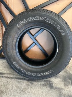 Goodyear Wrangler SRA tire P255/75 R 17