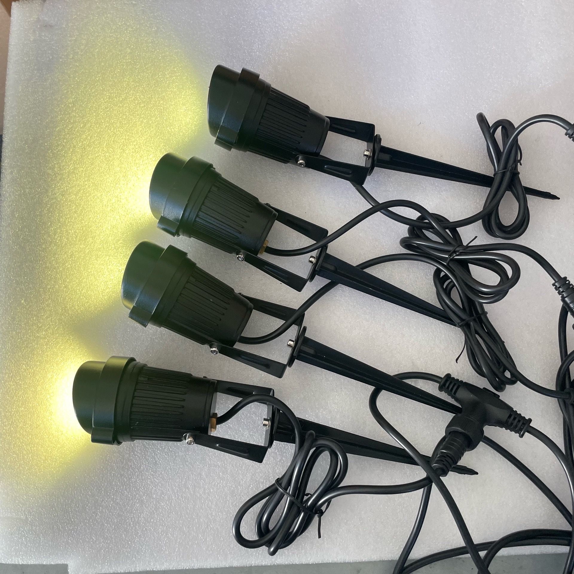 4 Spotlight With 8 Color Changing LED 15 Feet 110v Includes 2 Remotes