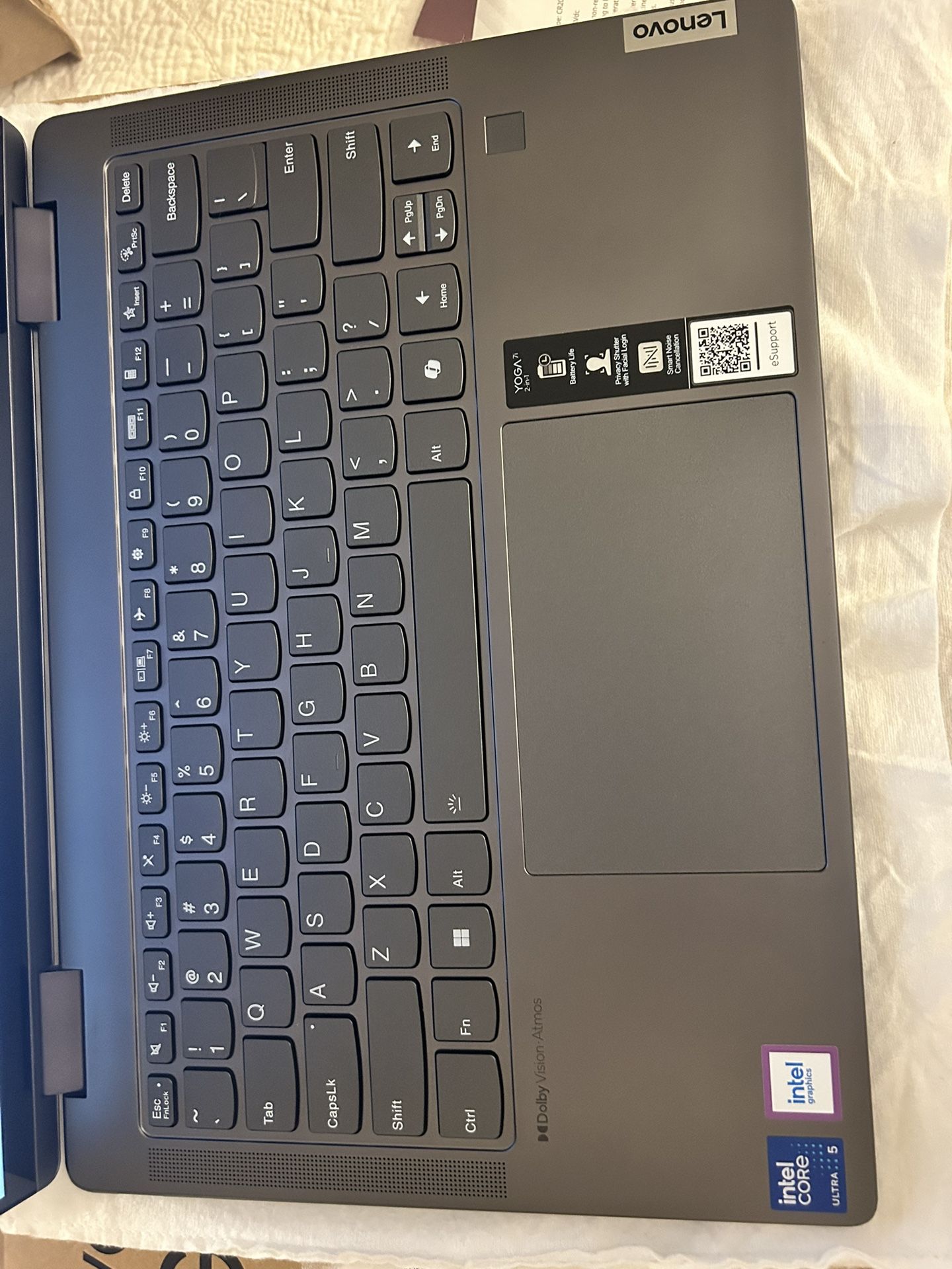 Lenovo Yoga 7i 2-in1 Intel Core Ultra 5