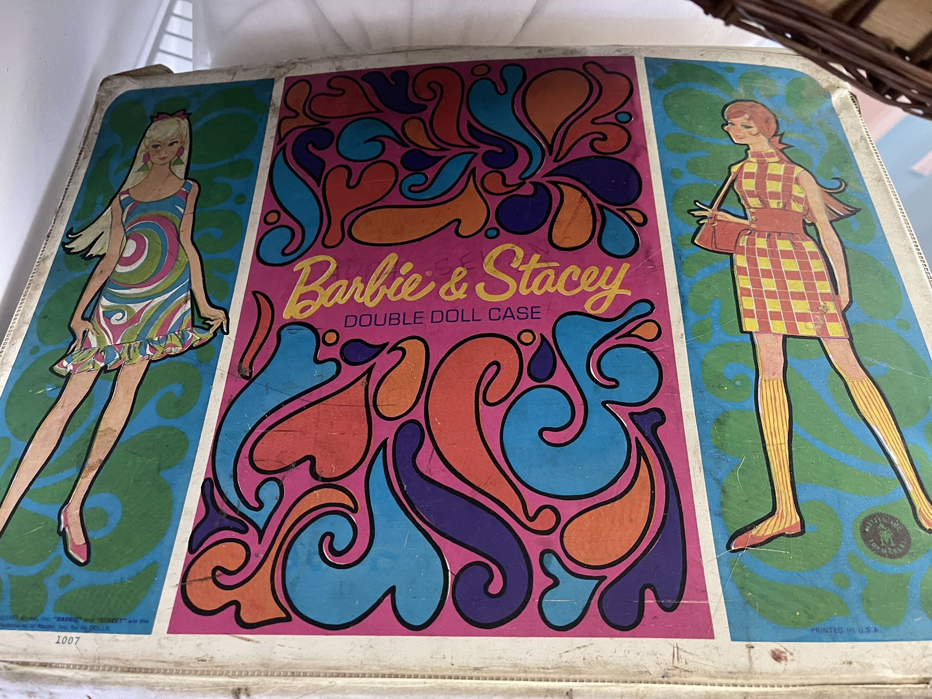 Barbie & Dawn Vintage Case With Ken And Dolls