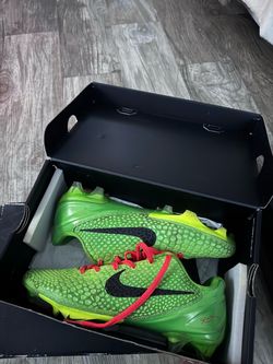 Grinch cleats 9.5