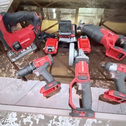 CRAFTSMAN V20 20 Volt Max 5-Tool Combo Kit with Soft Case (3 Batteries Included & Charger)