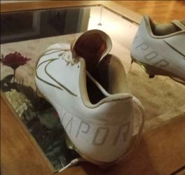 Nike Vapor white and gold cleats SIZE 9
