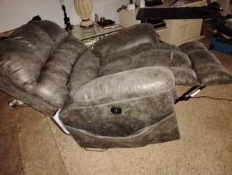 Lifting Recliner