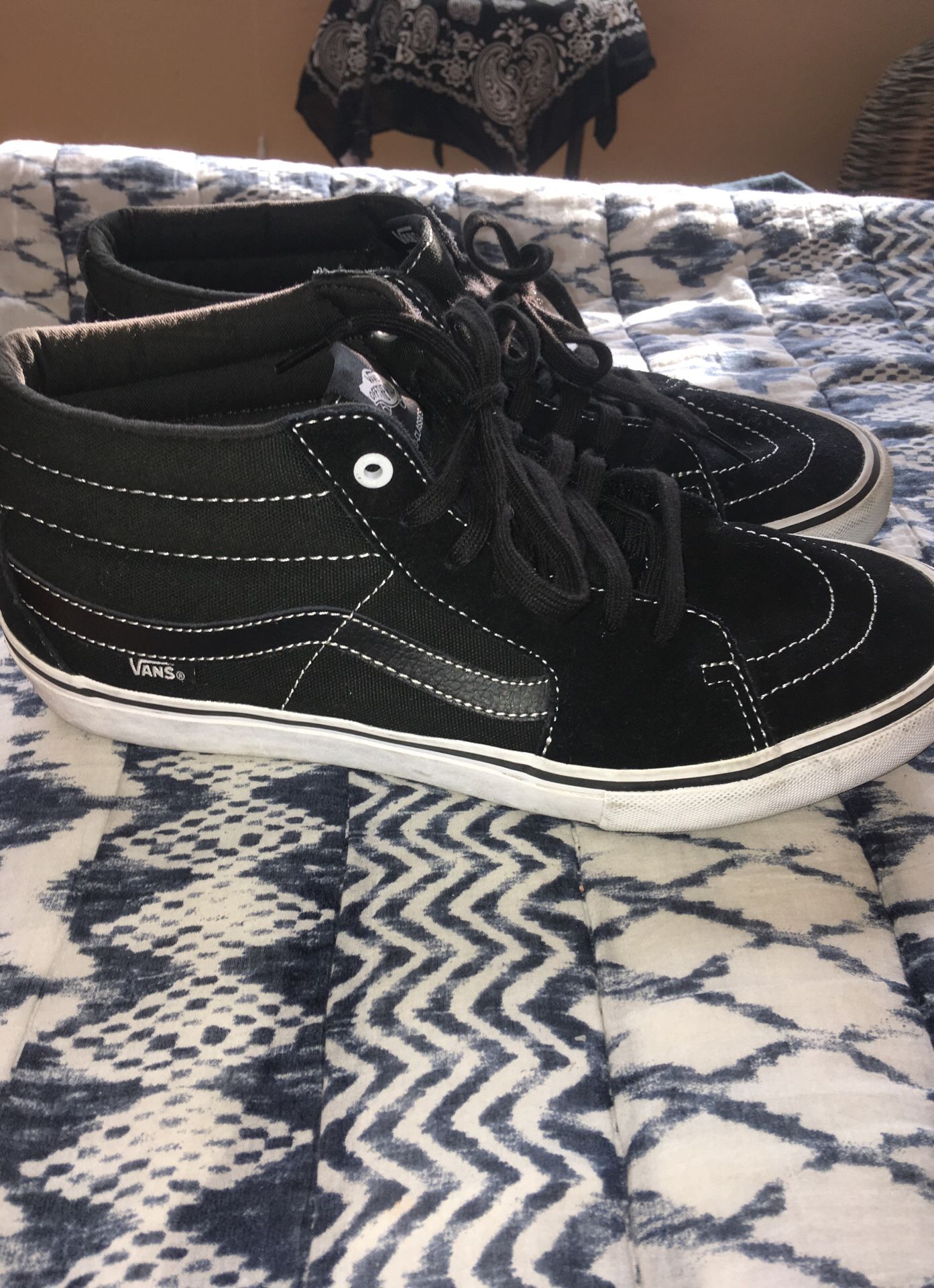 Vans shoes size 11 20$ OBO in great condition