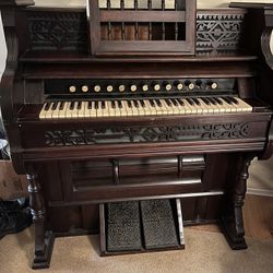 1884 Antique Pump Organ