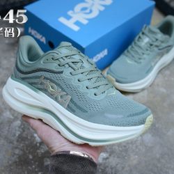 HOKA ONE ONE Bondi 9