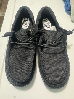 Black woman hey dudes size 8