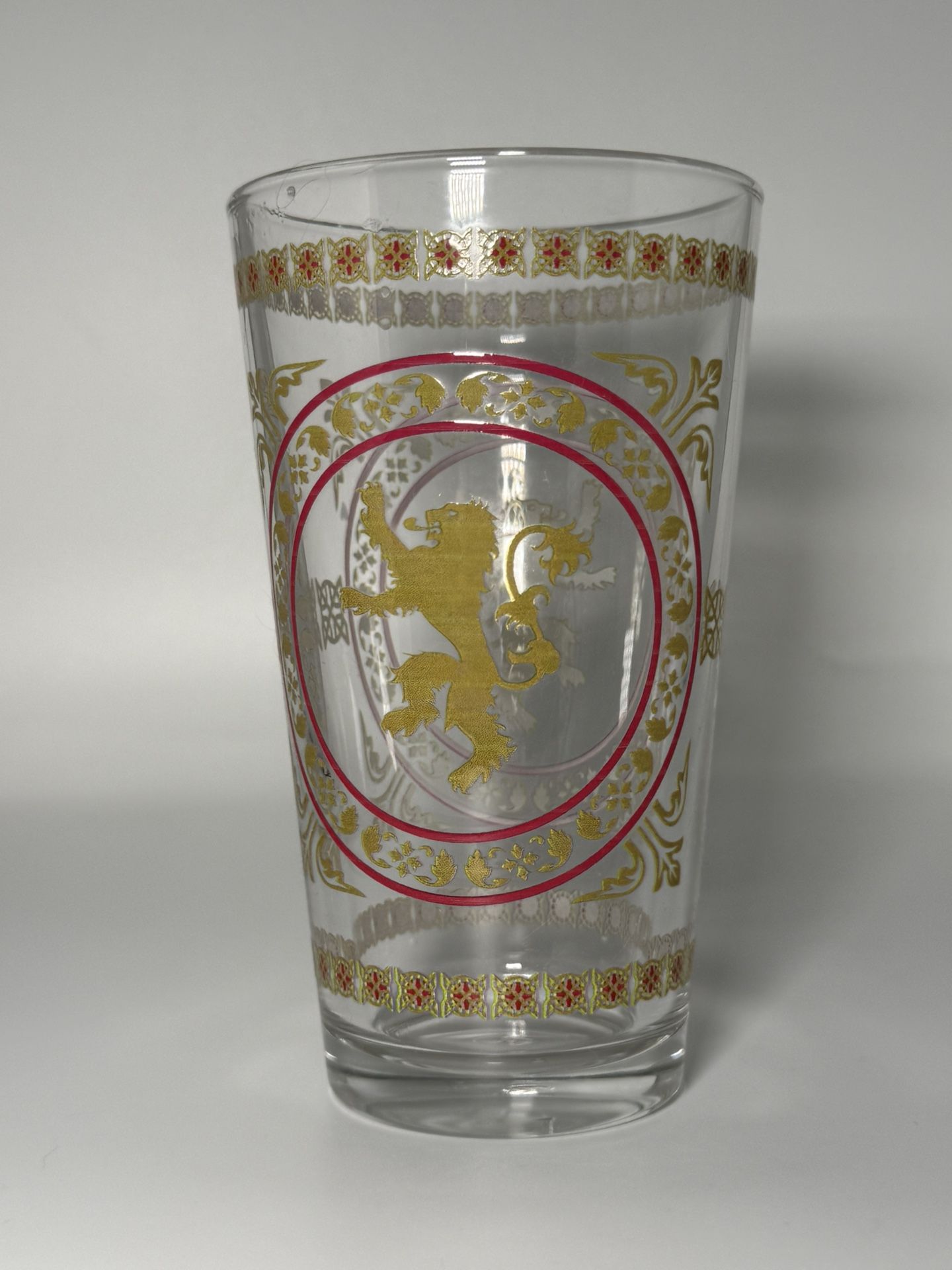 Game of Thrones GOT Lion Pint Glass Gold Rim Barware 16 oz.