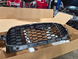 2025 Ford Explorer ST front grill