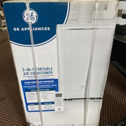 GE Portable Air Conditioner 12000 BTU For Medium Room 450 Square Ft New