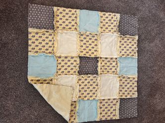 Handmade baby’s rag quilt