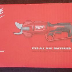 Milwaukee 2534-21 12V Cordless Pruner Shears Kit w/ Battery and Charger

