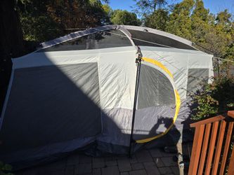 Coleman WeatherMaster 2 room 10 person Tent good shape