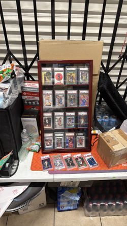 16 card display - PSA NBA/NFL/MLB