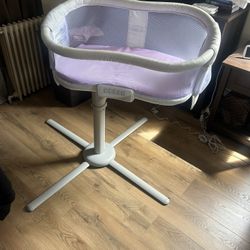 Halo BassiNest Swivel Sleeper Luxe 