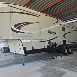 2017 Grand Design Reflection 337rls 