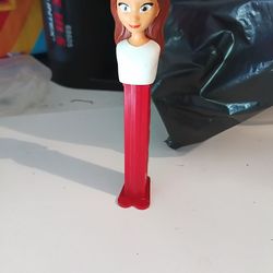 Pez dispenser