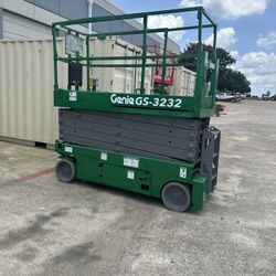 2015 Genie GS-3232 Electric Scissor Lift 38ft Reach Skyjack 3252