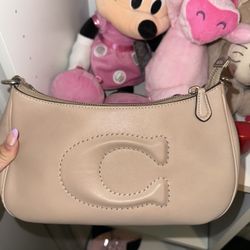 Coach Shoulder Bag 