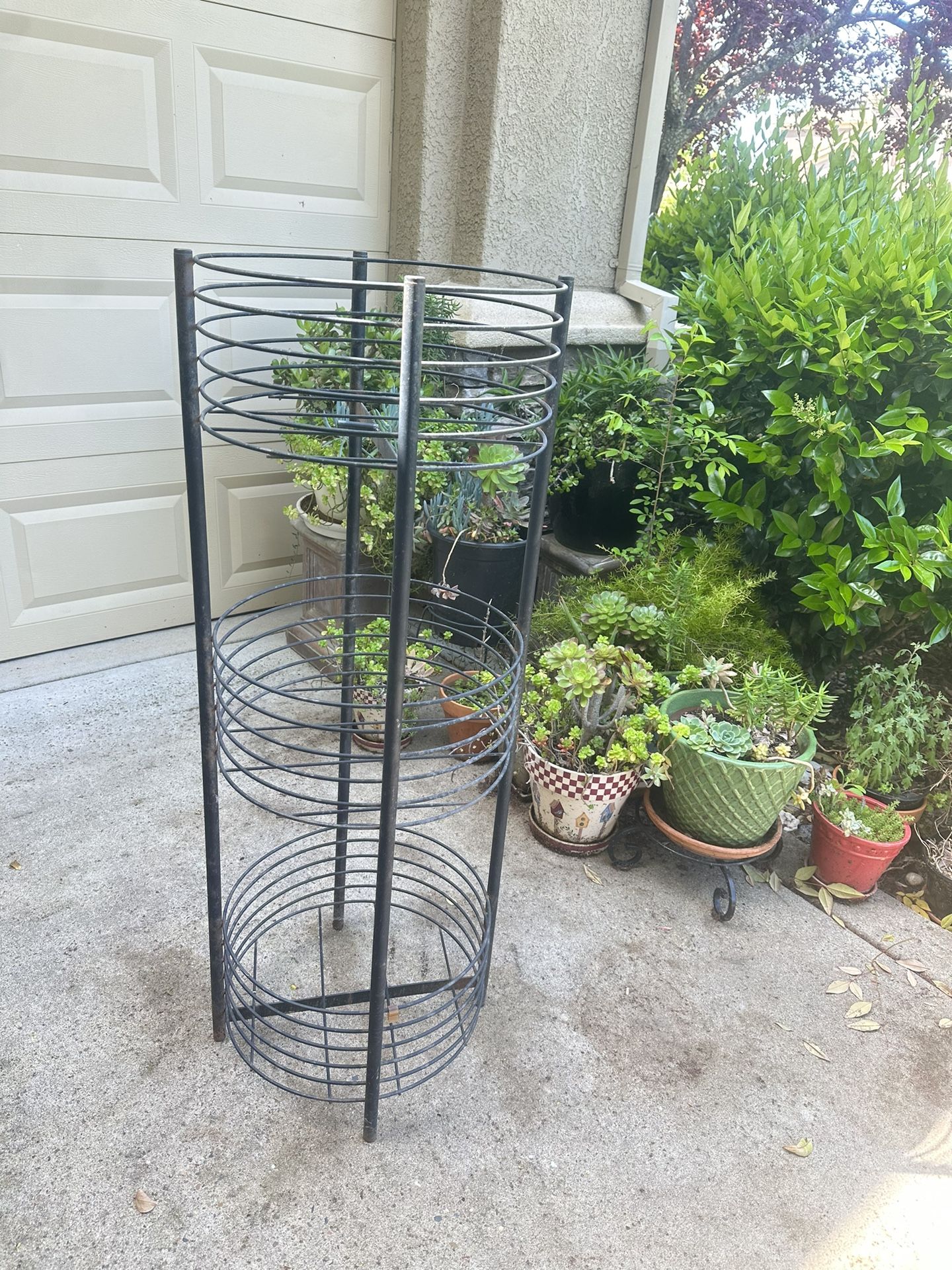 2 Very Large/tall 3 Tiers Metal Shelf /Plant Stand