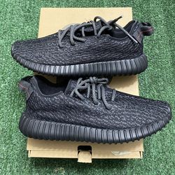 DS 2023 Adidas Yeezy 350 Pirate Black size 9.5