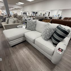 Huntsworth 2-Piece Sectional with Chaise Item: 39702S2
