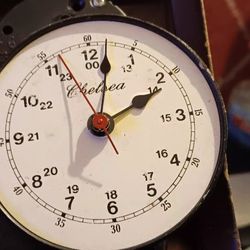 A Old Set Of 6 Different Clocks Megamessimms