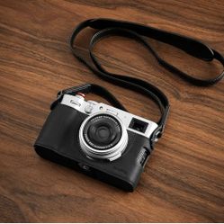 SmallRig X100VI Half Leather Case Kit with Shoulder Strap, Retro Style Leather Camera Half Case with Aluminum Alloy Frame for FUJIFILM X100VI (Black) 