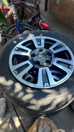 2019 Toyota Tundra Rims (only 3)