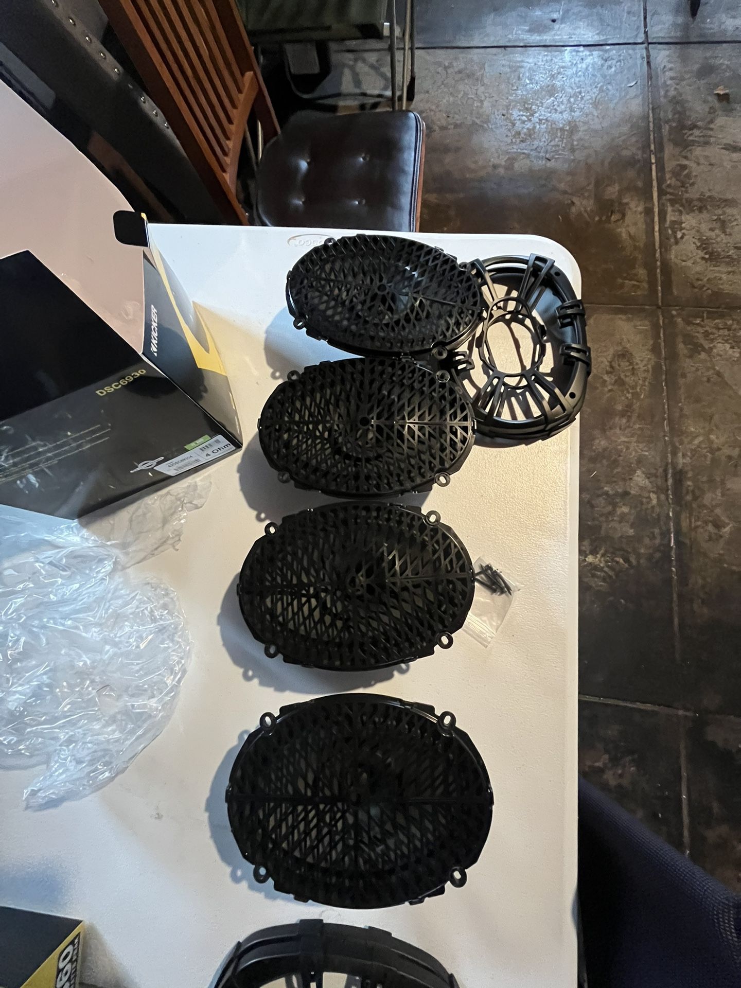 Jeep Renegade 2018 Sport Stock Car Speakers