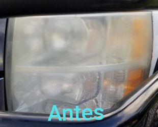 Limpio faros de carros que estén amarillos y opacos quedan claritos y brillantes voy a domicilio y a su trabajo estoy disponible todos los días a cual