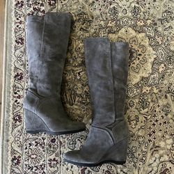 Sexy yet classy suede grey nine west  chunky platform 3 1/2 inch heel boots womens size 6 1/2 regular 